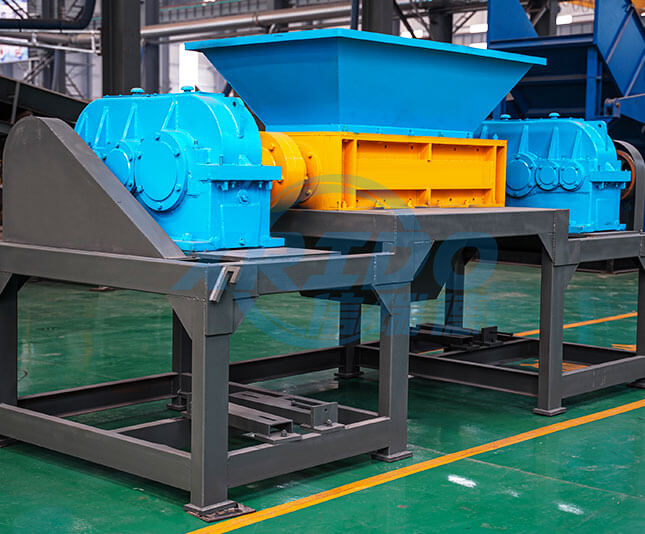 plastic waste ShredderHenan Xrido Environmental Protection Technology