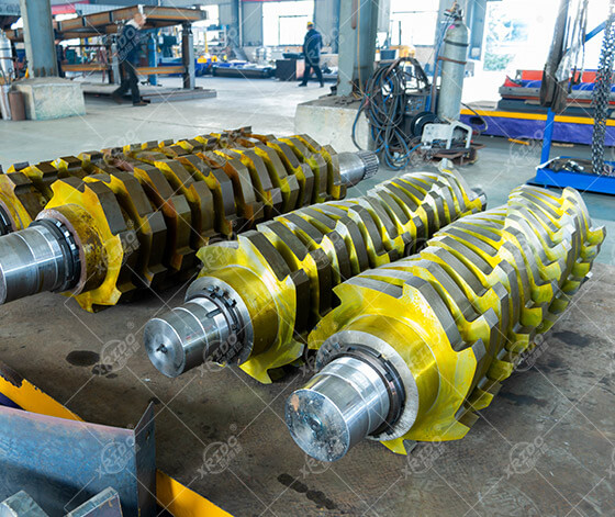 shredder machine detail